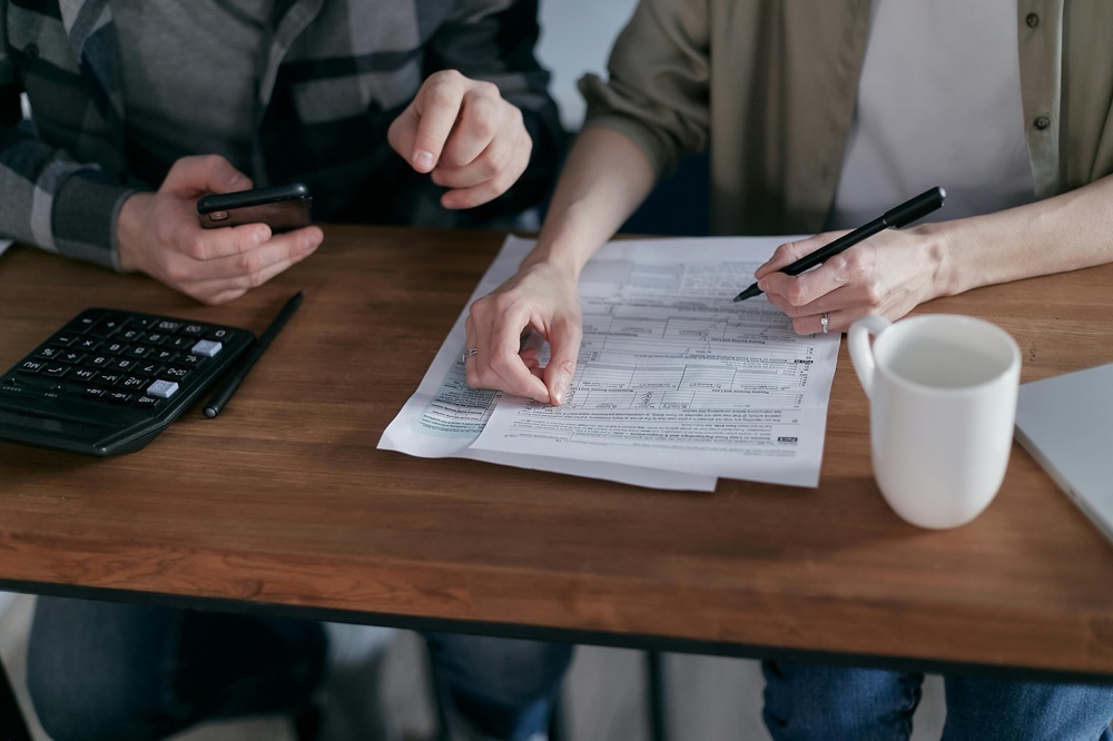 Legal, tax and transaction advisory process