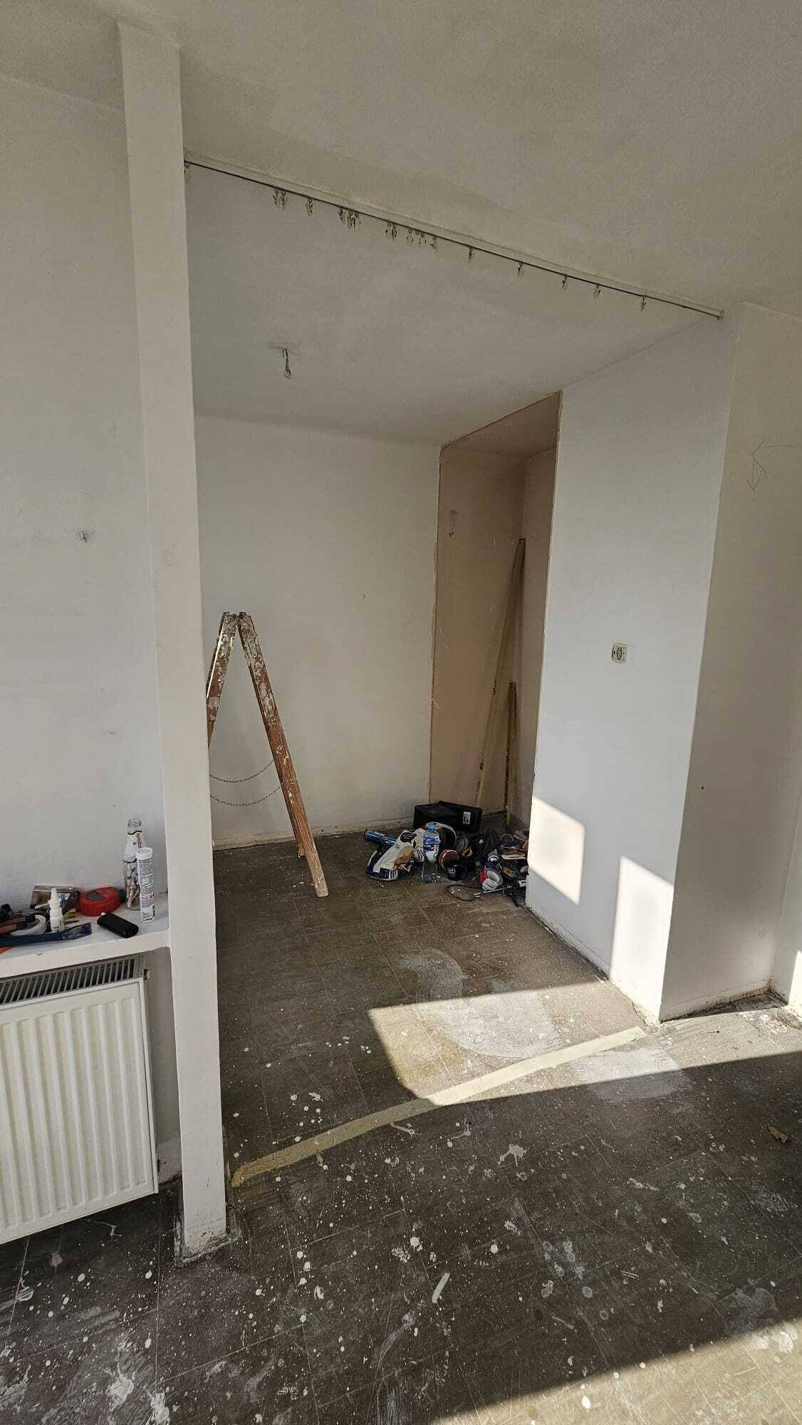 Graniczna Street apartment before renovation (3 of 9)