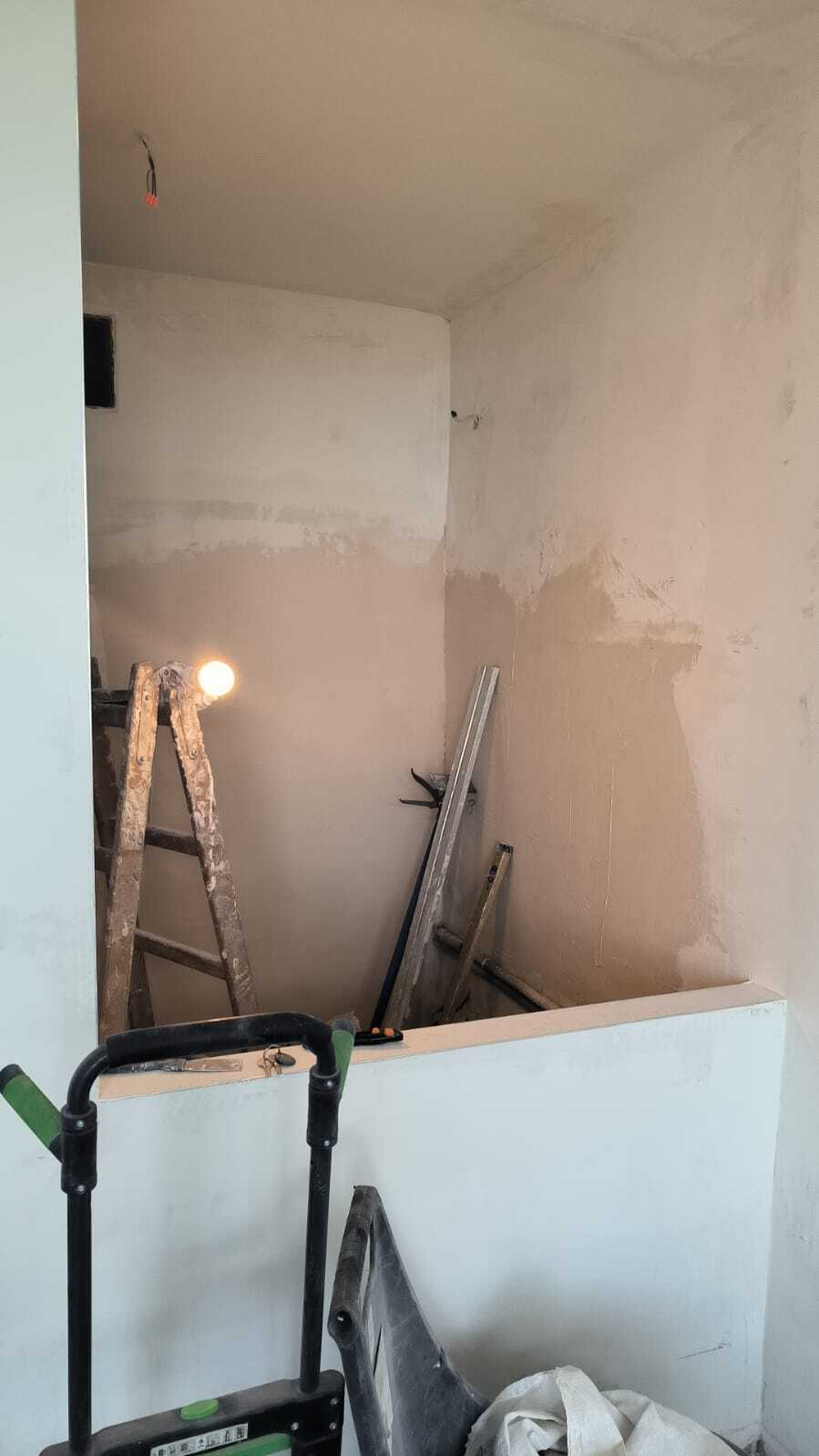 Graniczna Street apartment before renovation (8 of 9)