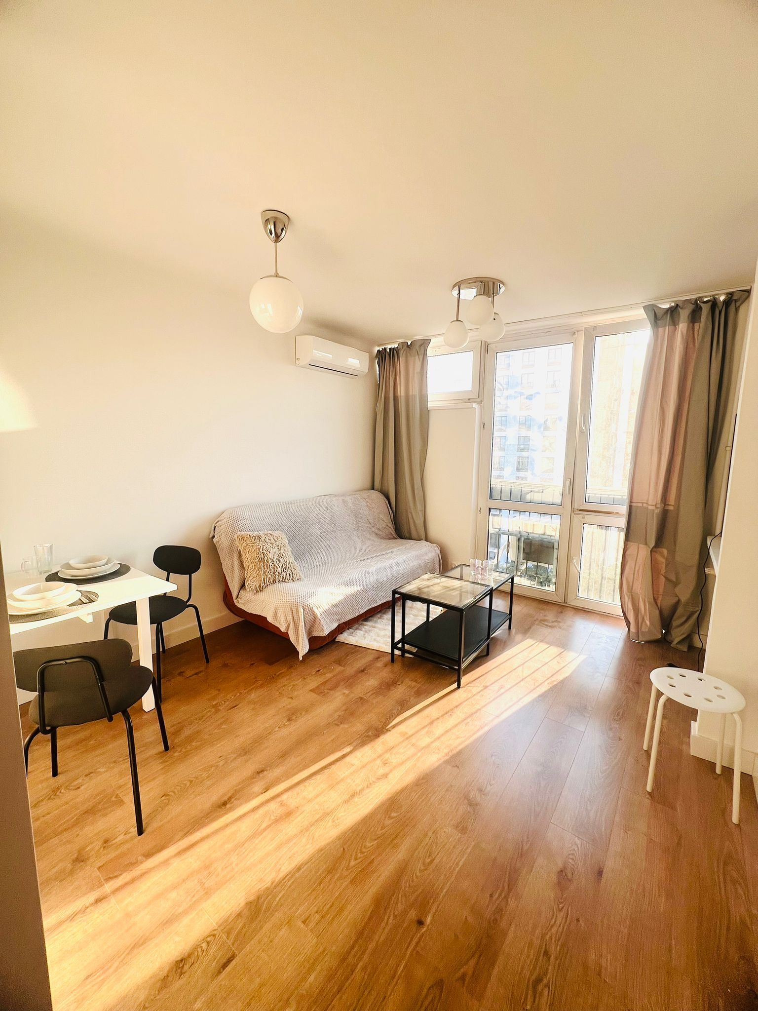 Graniczna Street apartment after renovation (5 of 12)