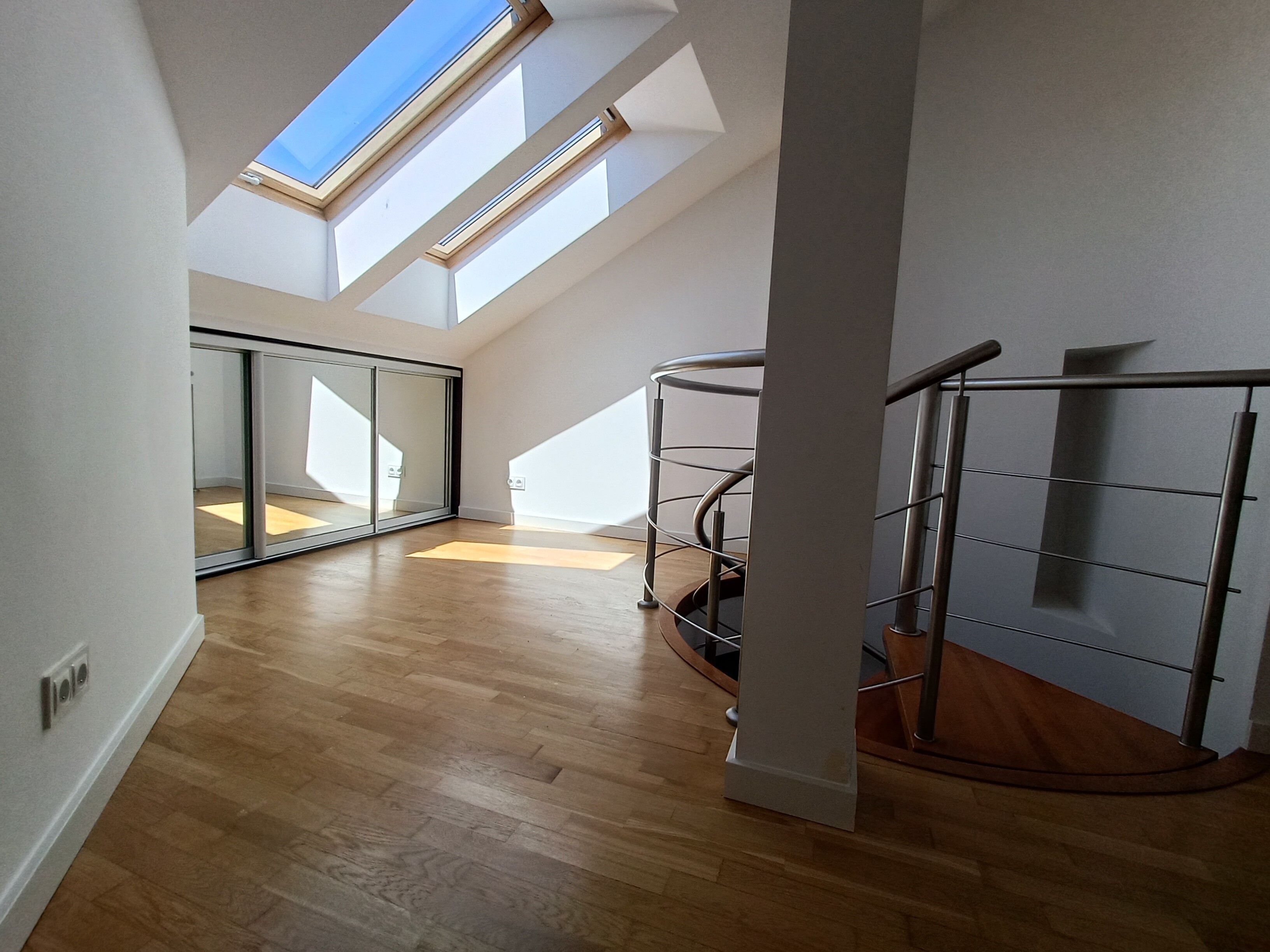 Geodezyjna Street duplex after the works (20 of 21)