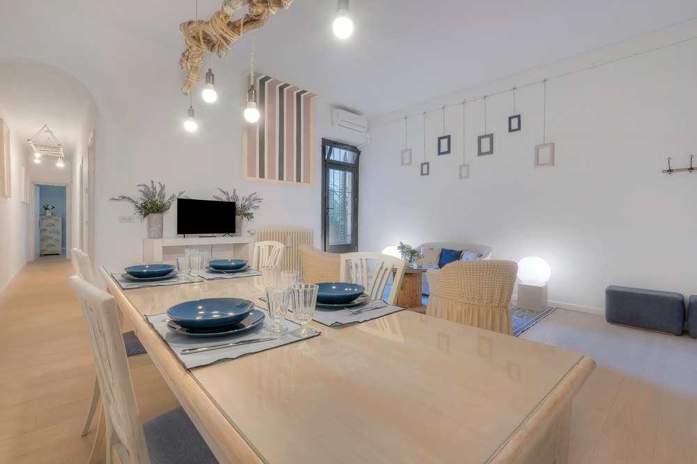 Warsaw residential apartment — investment ready property in established district