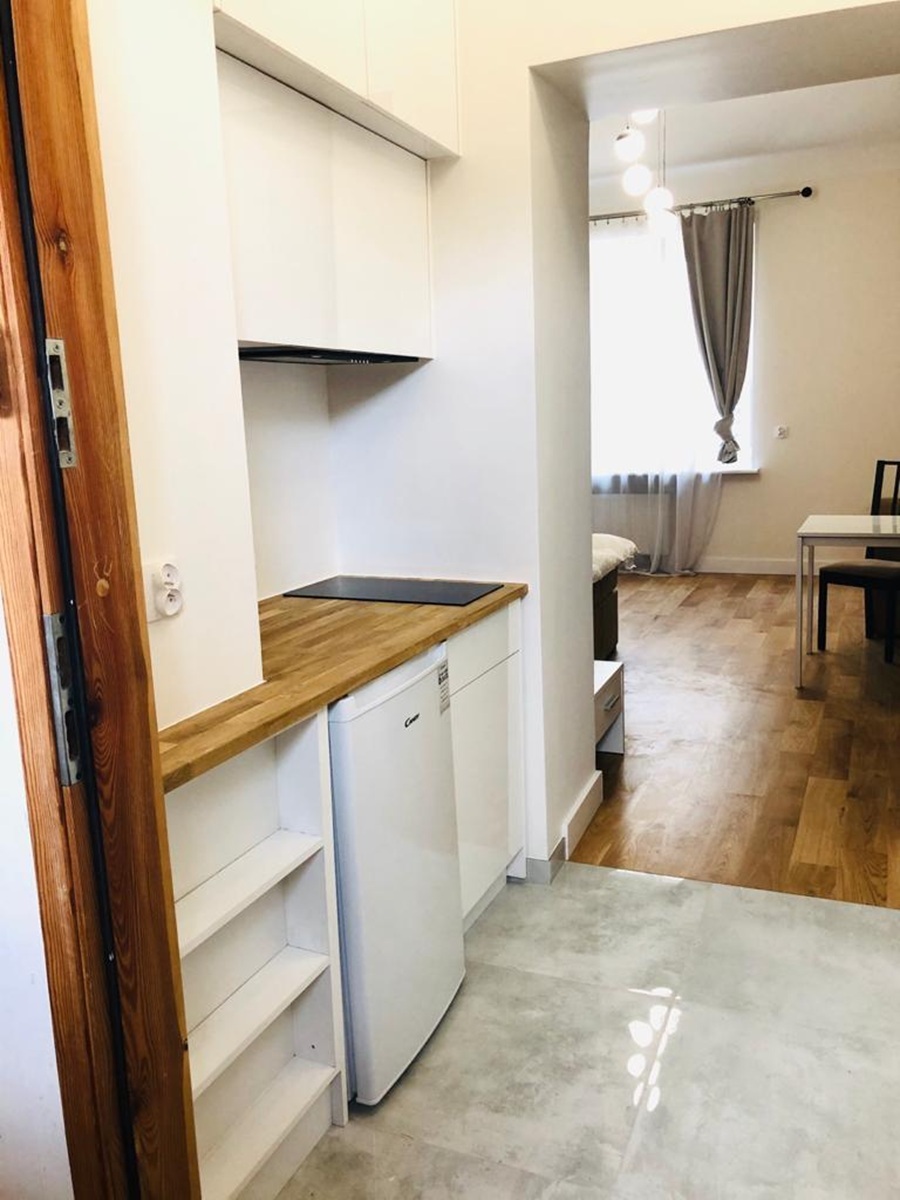 Photo from the studio apartment on Aleje Jerozolimskie (4 of 8)