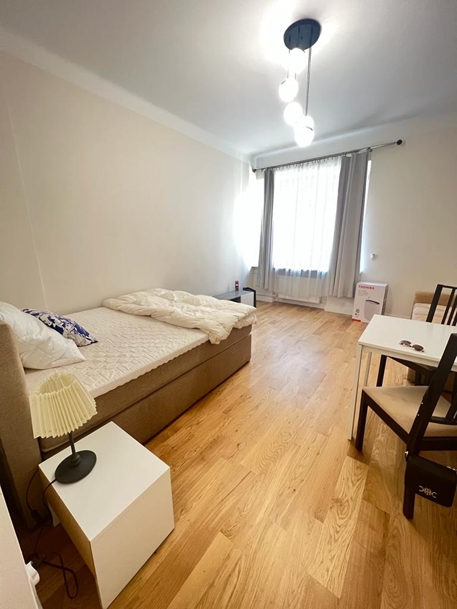 Photo from the studio apartment on Aleje Jerozolimskie (3 of 8)