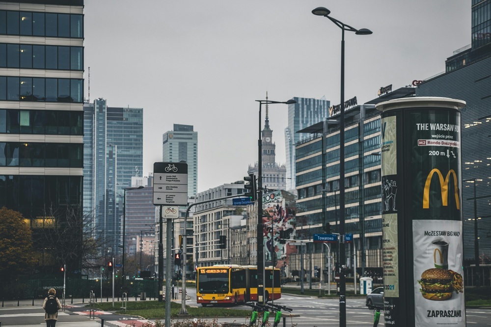 Why Wola is one of Warsaw's strongest momentum districts — office towers near Rondo Daszyńskiego