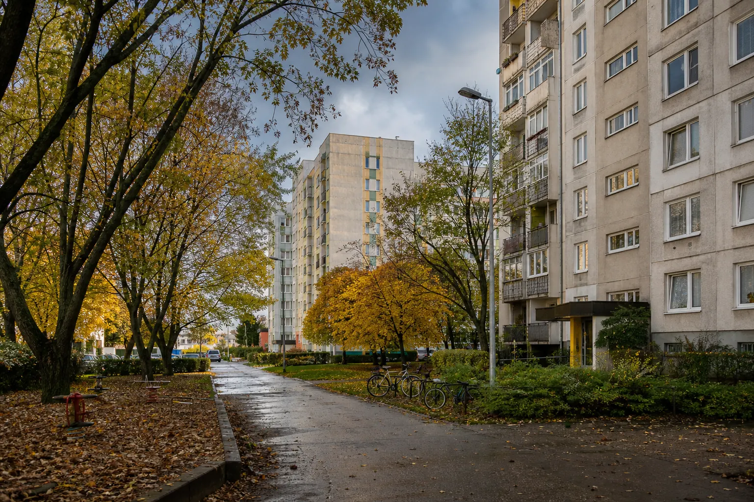 Established apartment estate with mature trees in Warsaw Białołęka