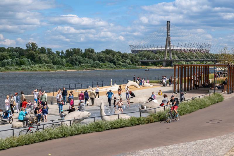 People relaxing on the Vistula boulevards in Warsaw